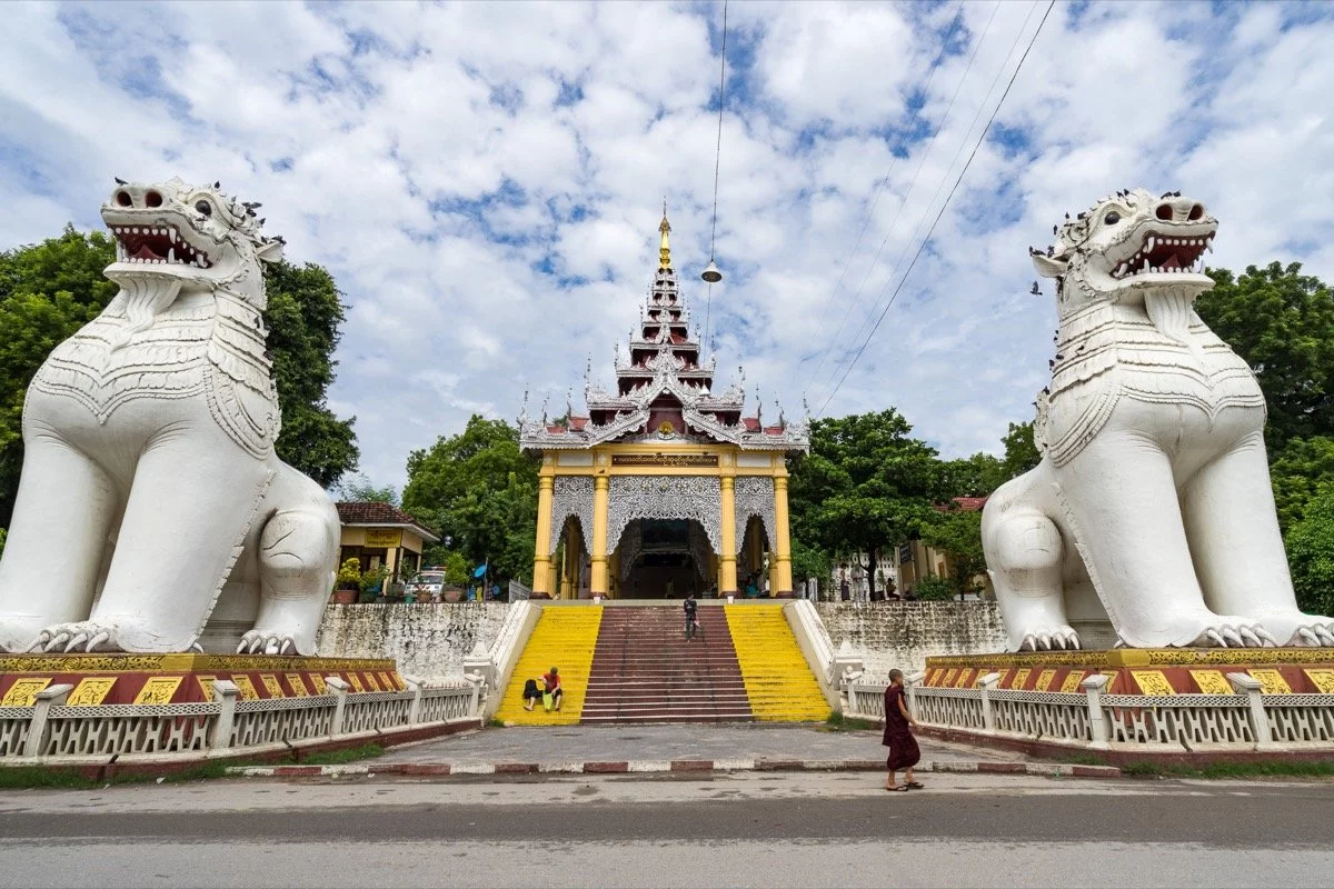 The gateway to Mandalay Hill