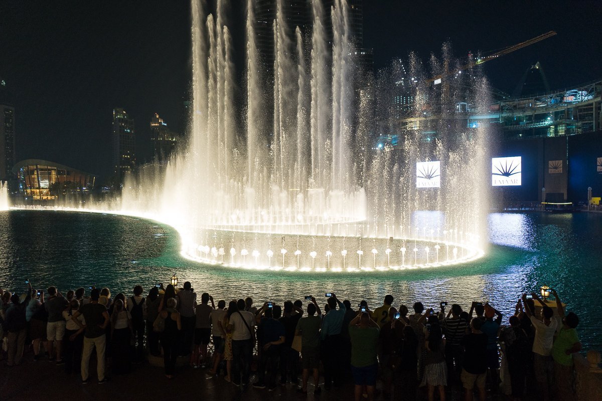 Water feature in front of the Dubai Mall